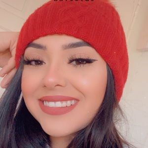 Meet your Posher, Itzel